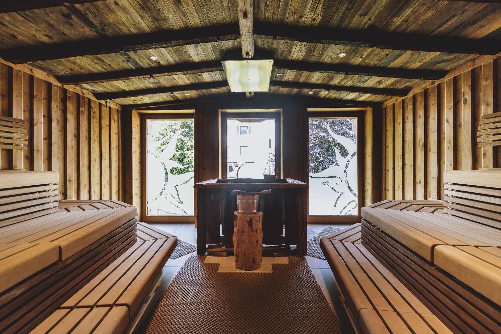 Hotel Die Sonne ザールバッハ・ヒンターグレム エクステリア 写真