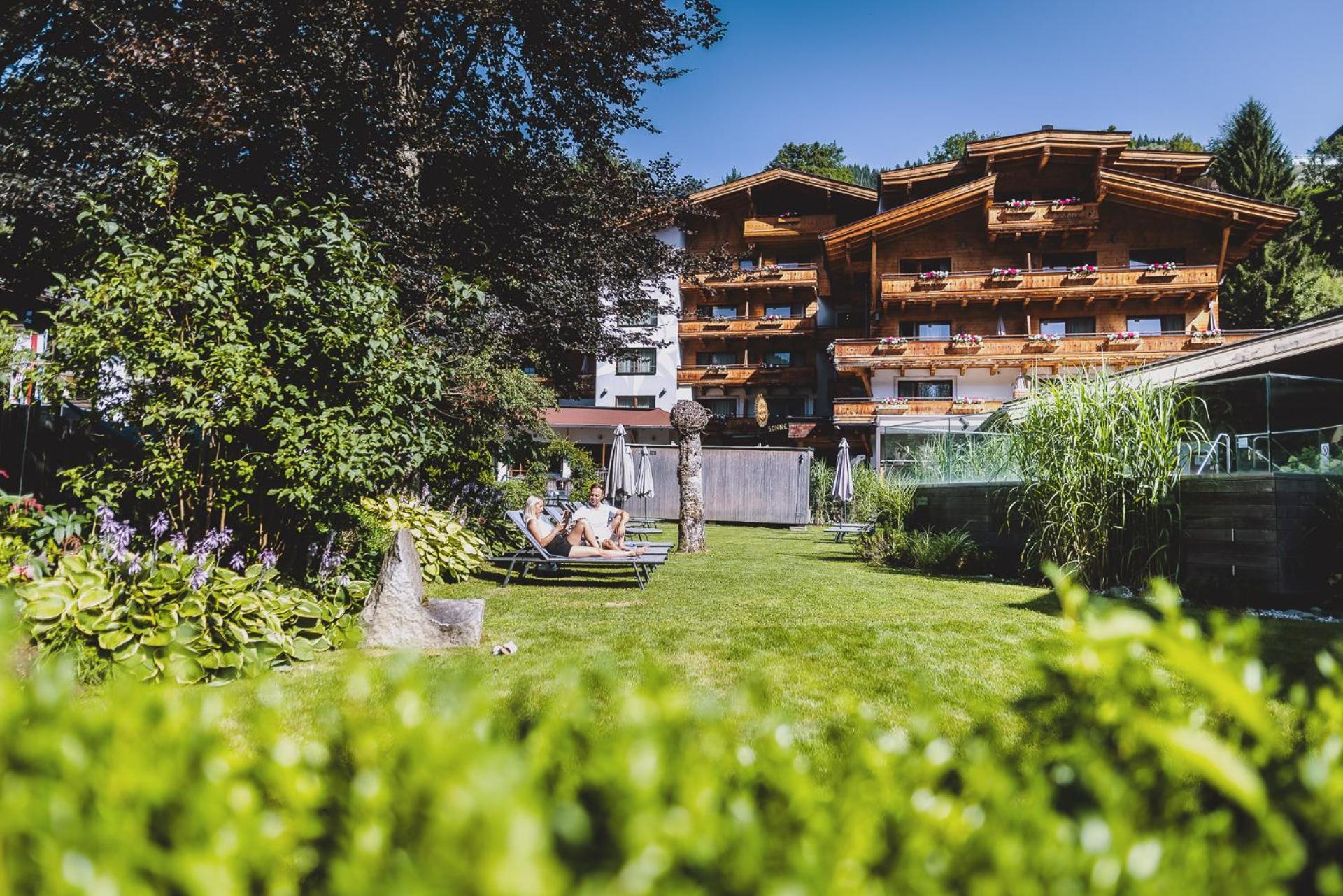 Hotel Die Sonne ザールバッハ・ヒンターグレム エクステリア 写真
