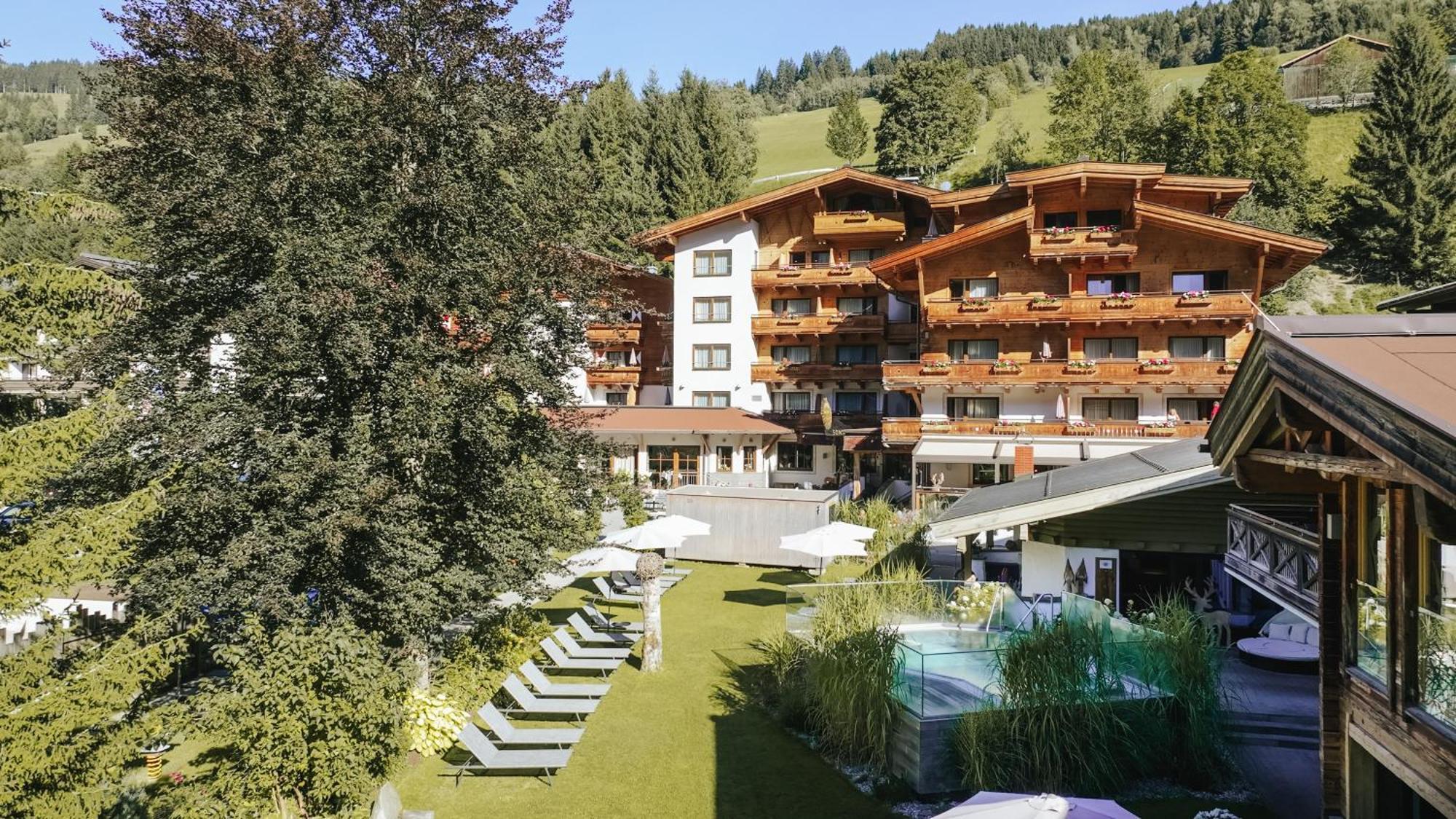 Hotel Die Sonne ザールバッハ・ヒンターグレム エクステリア 写真